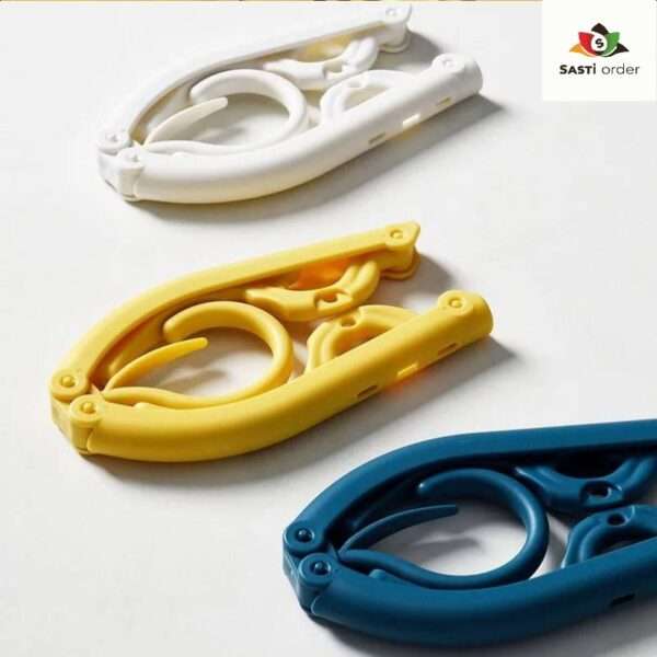 PORTABLE Travel & FOLDABLE MULTICOLOR PLASTIC HANGERS