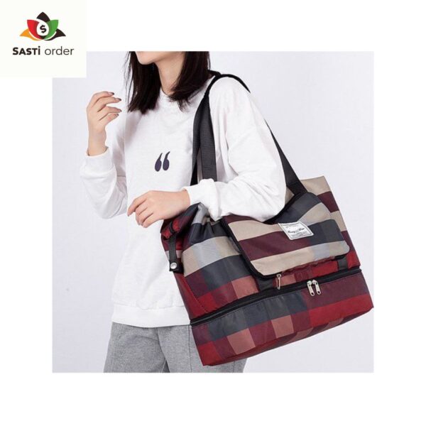 Foldable Dry Wet Separation Travel Bag showcasing waterproof compartments for organizing wet and dry items, designed for hassle-free travel.