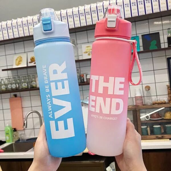 Large-capacity-plastic-water-bottle