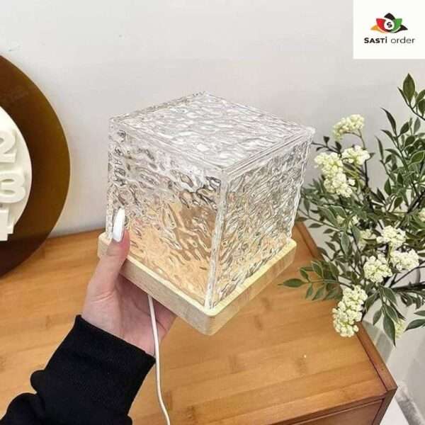 Square Light Lamp Dynamic: A sleek, square-shaped LED lamp with adjustable brightness and color settings, providing modern and customizable illumination."